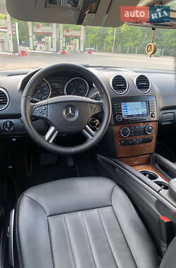 Внедорожник / Кроссовер Mercedes-Benz M-Class 2006 в 
