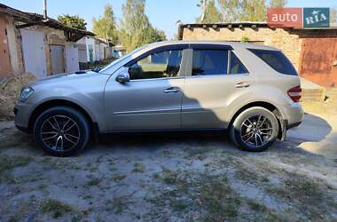 Внедорожник / Кроссовер Mercedes-Benz M-Class 2006 в 