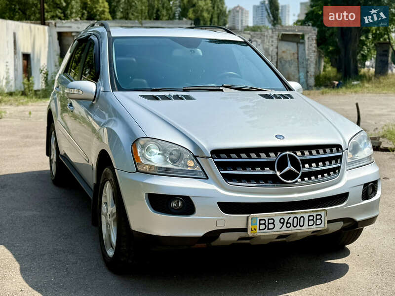 Mercedes-Benz M-Class 2008