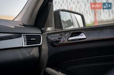 Внедорожник / Кроссовер Mercedes-Benz M-Class 2012 в 