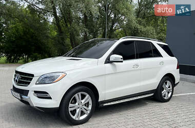 Внедорожник / Кроссовер Mercedes-Benz M-Class 2012 в 