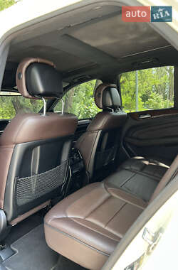 Внедорожник / Кроссовер Mercedes-Benz M-Class 2012 в 
