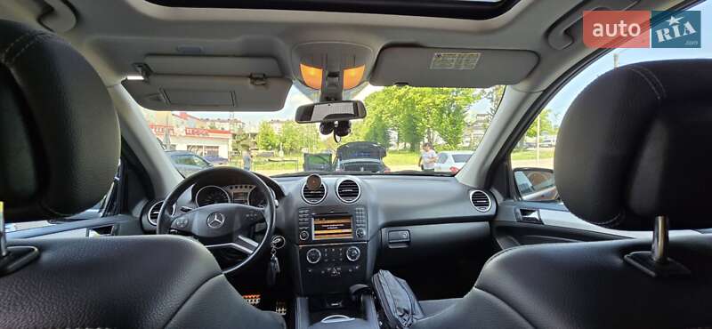Внедорожник / Кроссовер Mercedes-Benz M-Class 2010 в Ивано-Франковске
