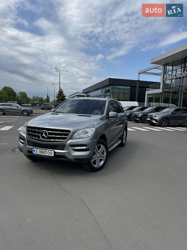 Внедорожник / Кроссовер Mercedes-Benz M-Class 2012 в Днепре