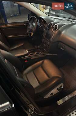 Позашляховик / Кросовер Mercedes-Benz M-Class 2010 в 