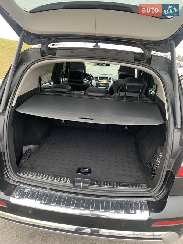 Внедорожник / Кроссовер Mercedes-Benz M-Class 2011 в Днепре