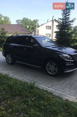 Позашляховик / Кросовер Mercedes-Benz M-Class 2014 в Львові