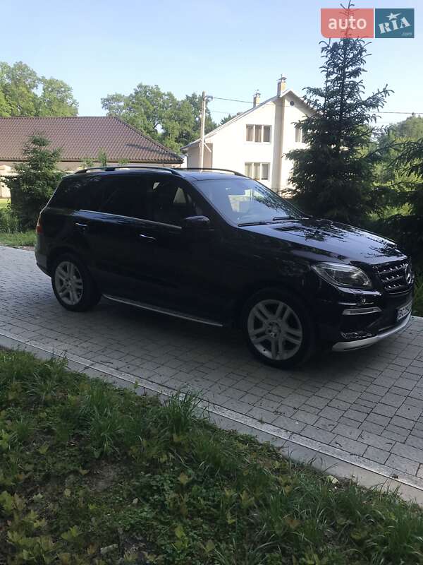 Mercedes-Benz M-Class 2014