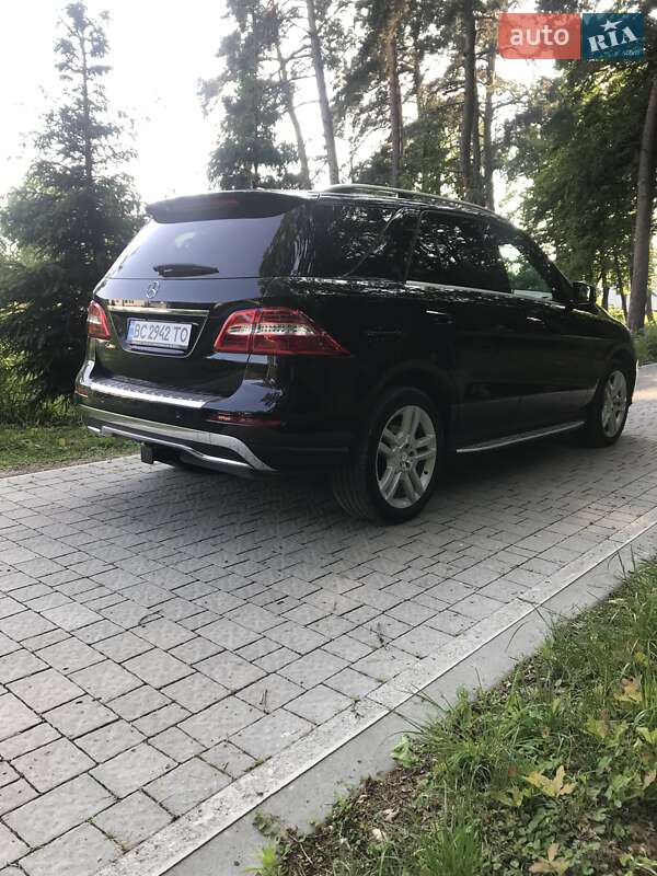 Позашляховик / Кросовер Mercedes-Benz M-Class 2014 в Львові