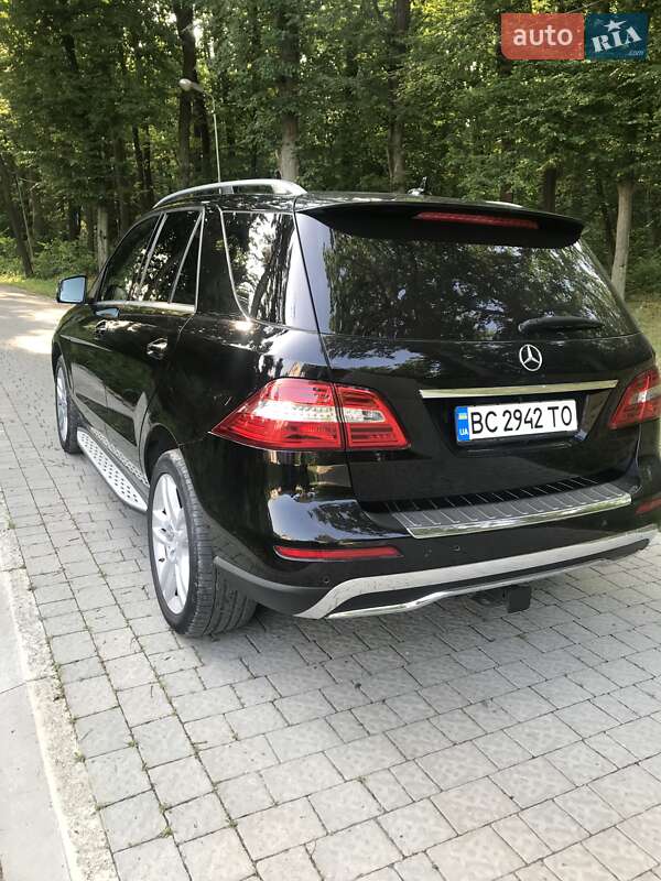 Позашляховик / Кросовер Mercedes-Benz M-Class 2014 в Львові