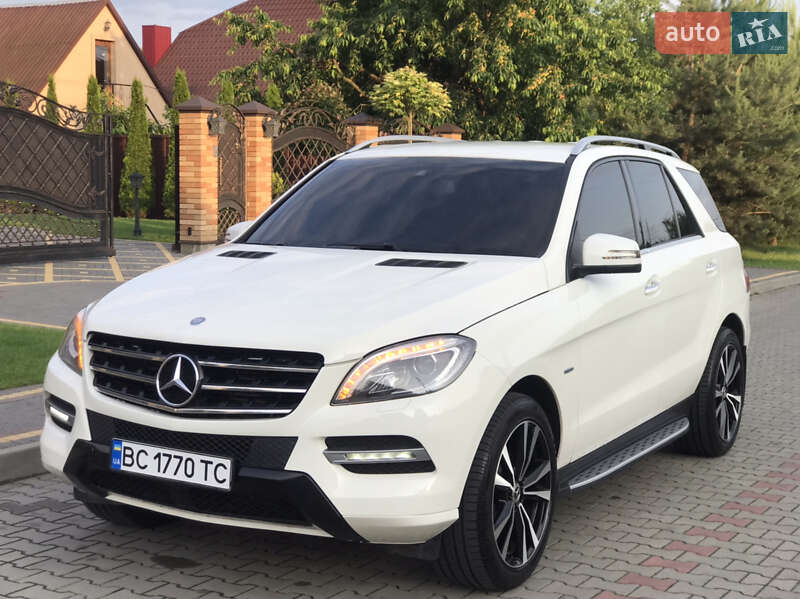 Позашляховик / Кросовер Mercedes-Benz M-Class 2012 в Луцьку