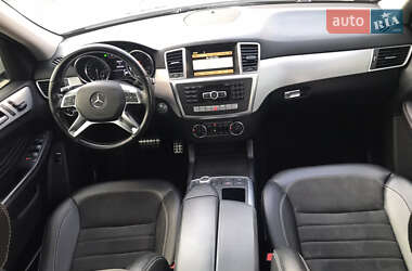 Внедорожник / Кроссовер Mercedes-Benz M-Class 2012 в 