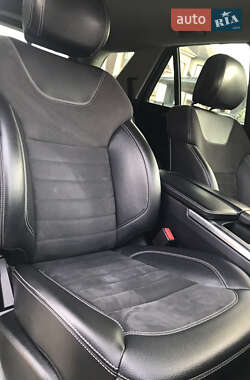 Внедорожник / Кроссовер Mercedes-Benz M-Class 2012 в 