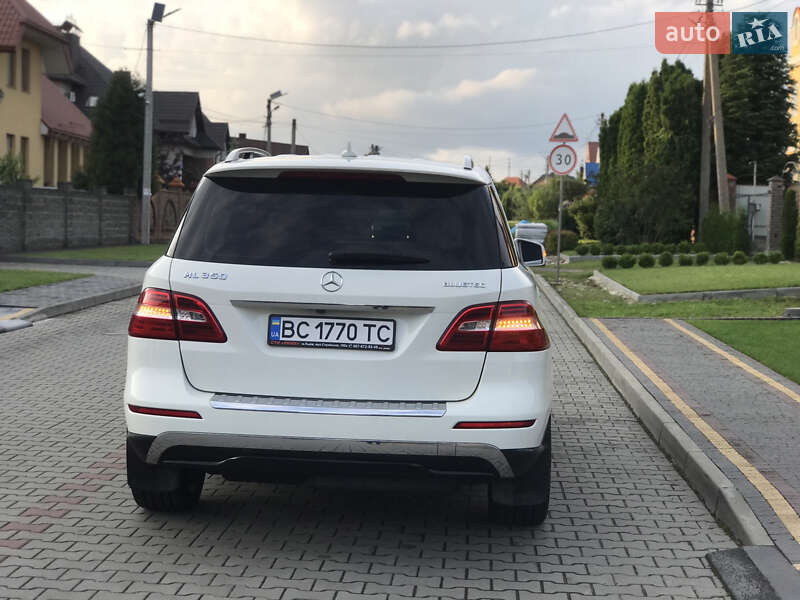 Позашляховик / Кросовер Mercedes-Benz M-Class 2012 в Луцьку