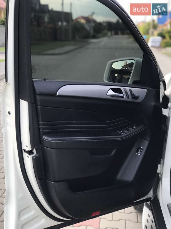 Позашляховик / Кросовер Mercedes-Benz M-Class 2012 в Луцьку