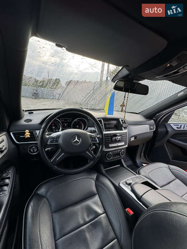 Внедорожник / Кроссовер Mercedes-Benz M-Class 2013 в Коломые