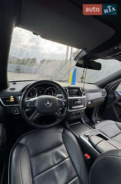 Внедорожник / Кроссовер Mercedes-Benz M-Class 2013 в 