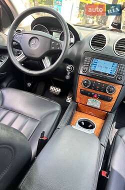 Позашляховик / Кросовер Mercedes-Benz M-Class 2006 в 