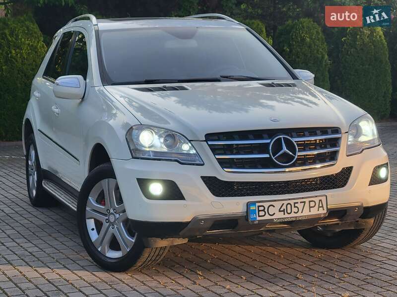 Mercedes-Benz M-Class 2010