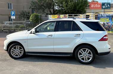 Внедорожник / Кроссовер Mercedes-Benz M-Class 2012 в 