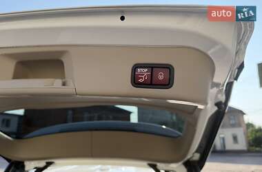 Внедорожник / Кроссовер Mercedes-Benz M-Class 2012 в 