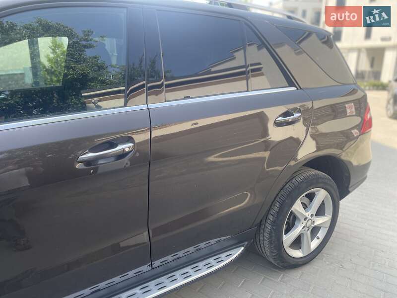 Внедорожник / Кроссовер Mercedes-Benz M-Class 2014 в Львове