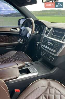 Внедорожник / Кроссовер Mercedes-Benz M-Class 2012 в 