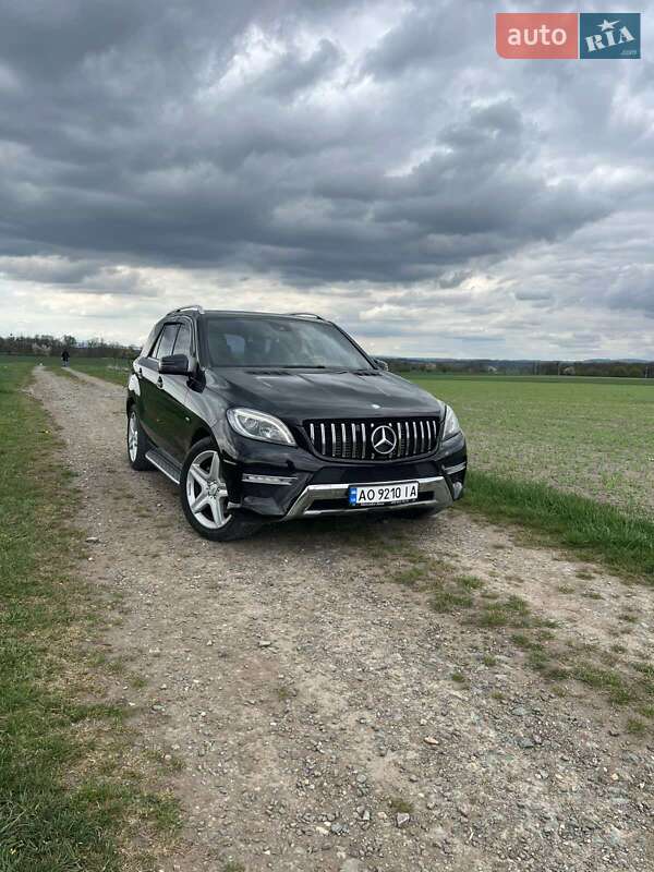 Mercedes-Benz M-Class 2012