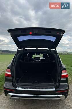 Внедорожник / Кроссовер Mercedes-Benz M-Class 2012 в 