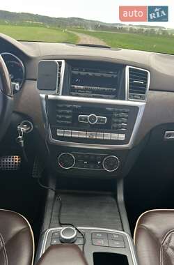 Внедорожник / Кроссовер Mercedes-Benz M-Class 2012 в 