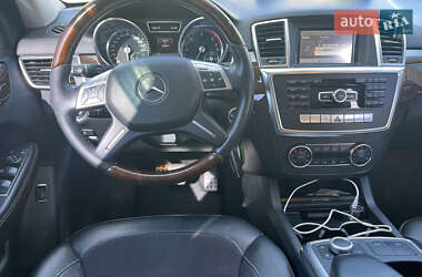 Внедорожник / Кроссовер Mercedes-Benz M-Class 2013 в 