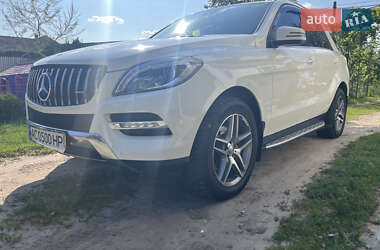 Внедорожник / Кроссовер Mercedes-Benz M-Class 2013 в 