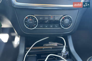 Внедорожник / Кроссовер Mercedes-Benz M-Class 2013 в 