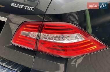 Внедорожник / Кроссовер Mercedes-Benz M-Class 2013 в 