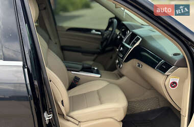 Внедорожник / Кроссовер Mercedes-Benz M-Class 2012 в 