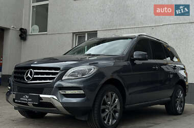 Внедорожник / Кроссовер Mercedes-Benz M-Class 2013 в 