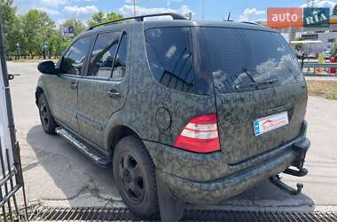 Внедорожник / Кроссовер Mercedes-Benz M-Class 2000 в 