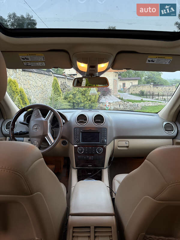 Внедорожник / Кроссовер Mercedes-Benz M-Class 2011 в Снятине