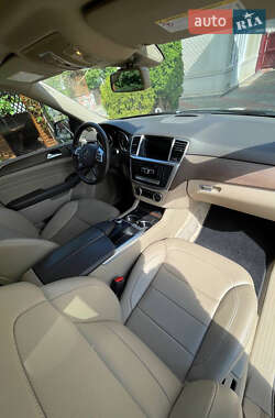 Внедорожник / Кроссовер Mercedes-Benz M-Class 2014 в 