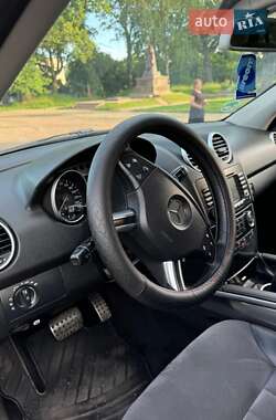 Внедорожник / Кроссовер Mercedes-Benz M-Class 2008 в 