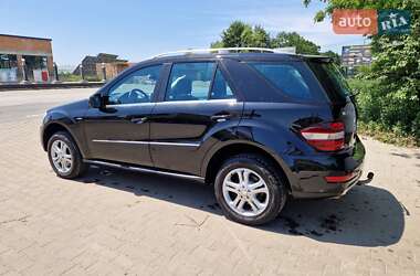 Внедорожник / Кроссовер Mercedes-Benz M-Class 2009 в 