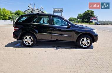 Внедорожник / Кроссовер Mercedes-Benz M-Class 2009 в 