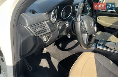 Внедорожник / Кроссовер Mercedes-Benz M-Class 2013 в 