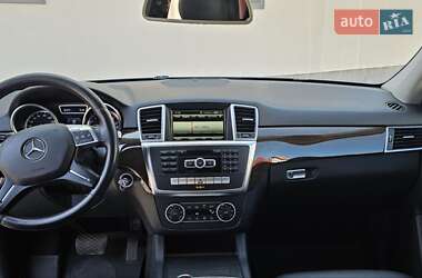 Внедорожник / Кроссовер Mercedes-Benz M-Class 2013 в 