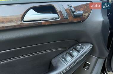 Внедорожник / Кроссовер Mercedes-Benz M-Class 2013 в 