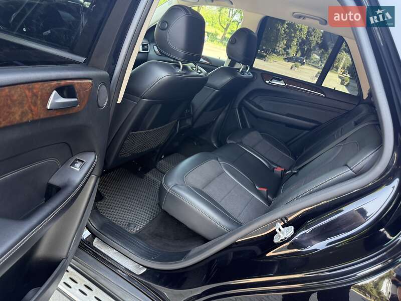 Внедорожник / Кроссовер Mercedes-Benz M-Class 2013 в Ивано-Франковске