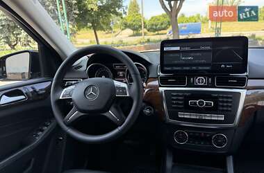 Внедорожник / Кроссовер Mercedes-Benz M-Class 2013 в 