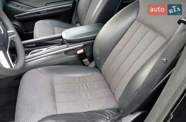 Внедорожник / Кроссовер Mercedes-Benz M-Class 2011 в 