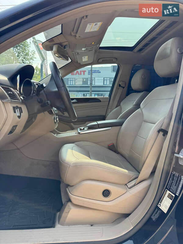 Внедорожник / Кроссовер Mercedes-Benz M-Class 2012 в Черновцах