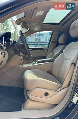 Внедорожник / Кроссовер Mercedes-Benz M-Class 2012 в 